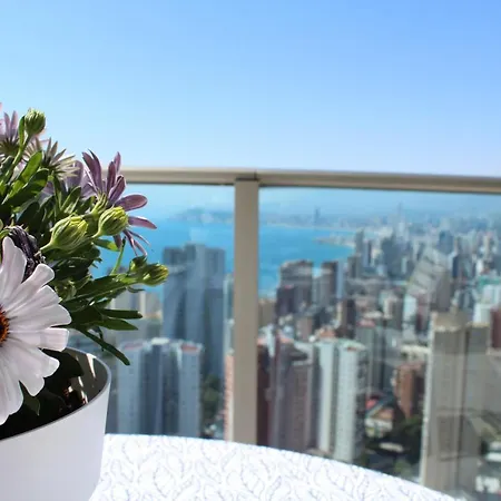 Appartamento Skyline 20 De Lujo Con Terraza Privada Y Vistas Al Mar