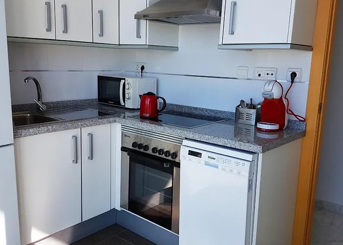 Apartamento De Lujo Con Terraza Privada Y Vistas Al Mar En Torre Lúgano