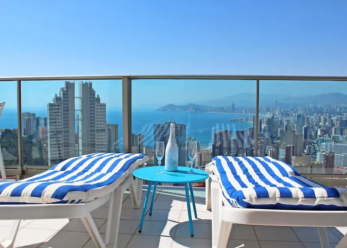 Apartamento De Lujo Con Terraza Privada Y Vistas Al Mar En Torre Lúgano Benidorm
